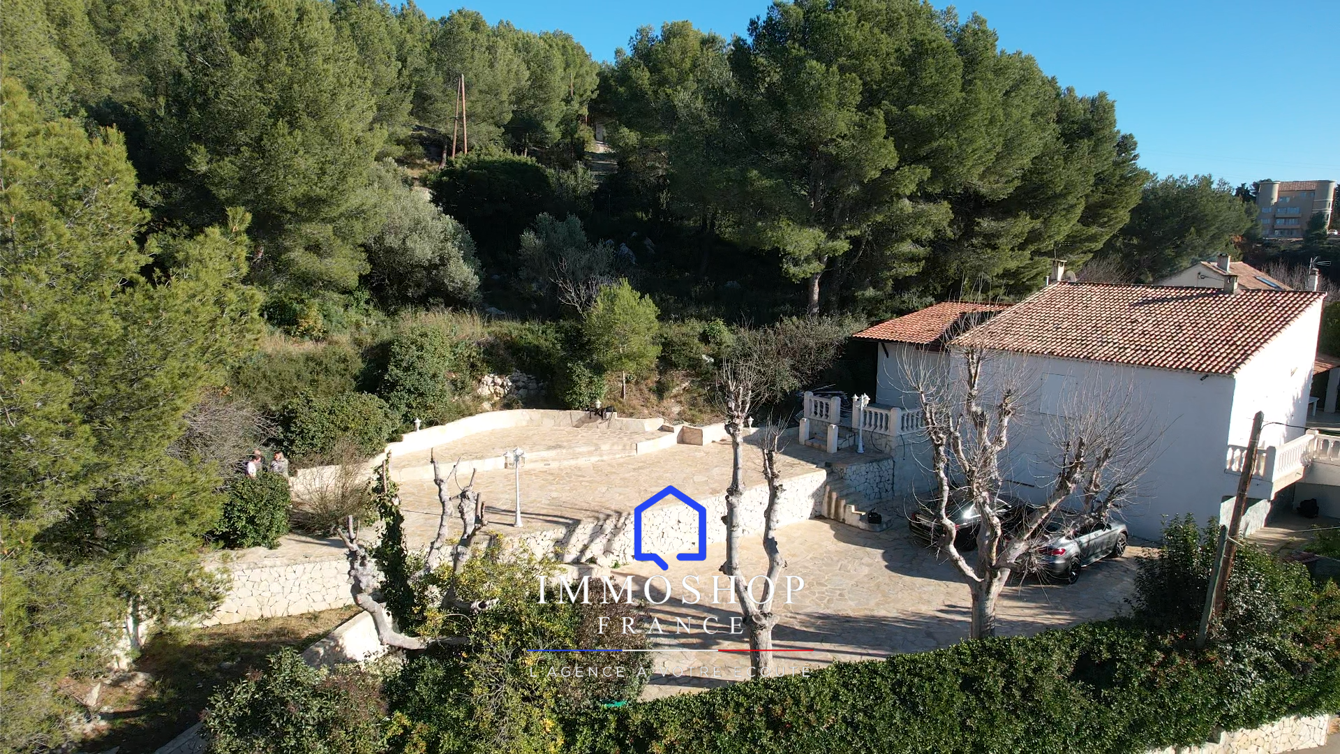 VILLA ALLAUCH T3 13m2 avec DEPENDANCE 60m2